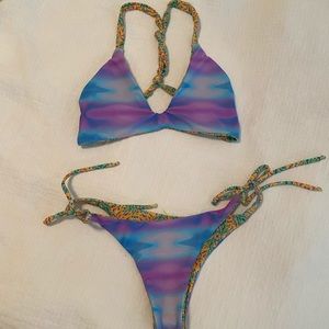 MOANA reversible bikini pineapple